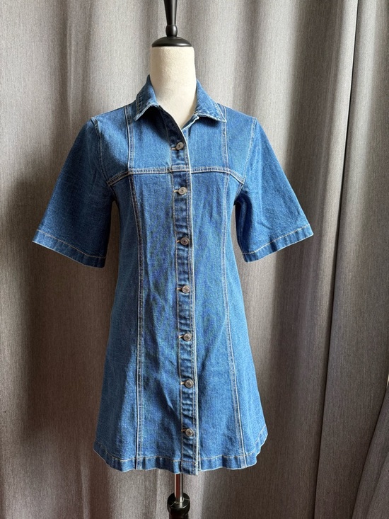 Abercrombie & Fitch Dresses & Skirts - Abercrombie & Fitch Blue Denim Button-Front Mini Dress